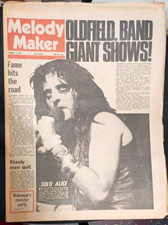 Melody Maker August 1974 Alice Cooper ELP David Bowie Excellent Cond