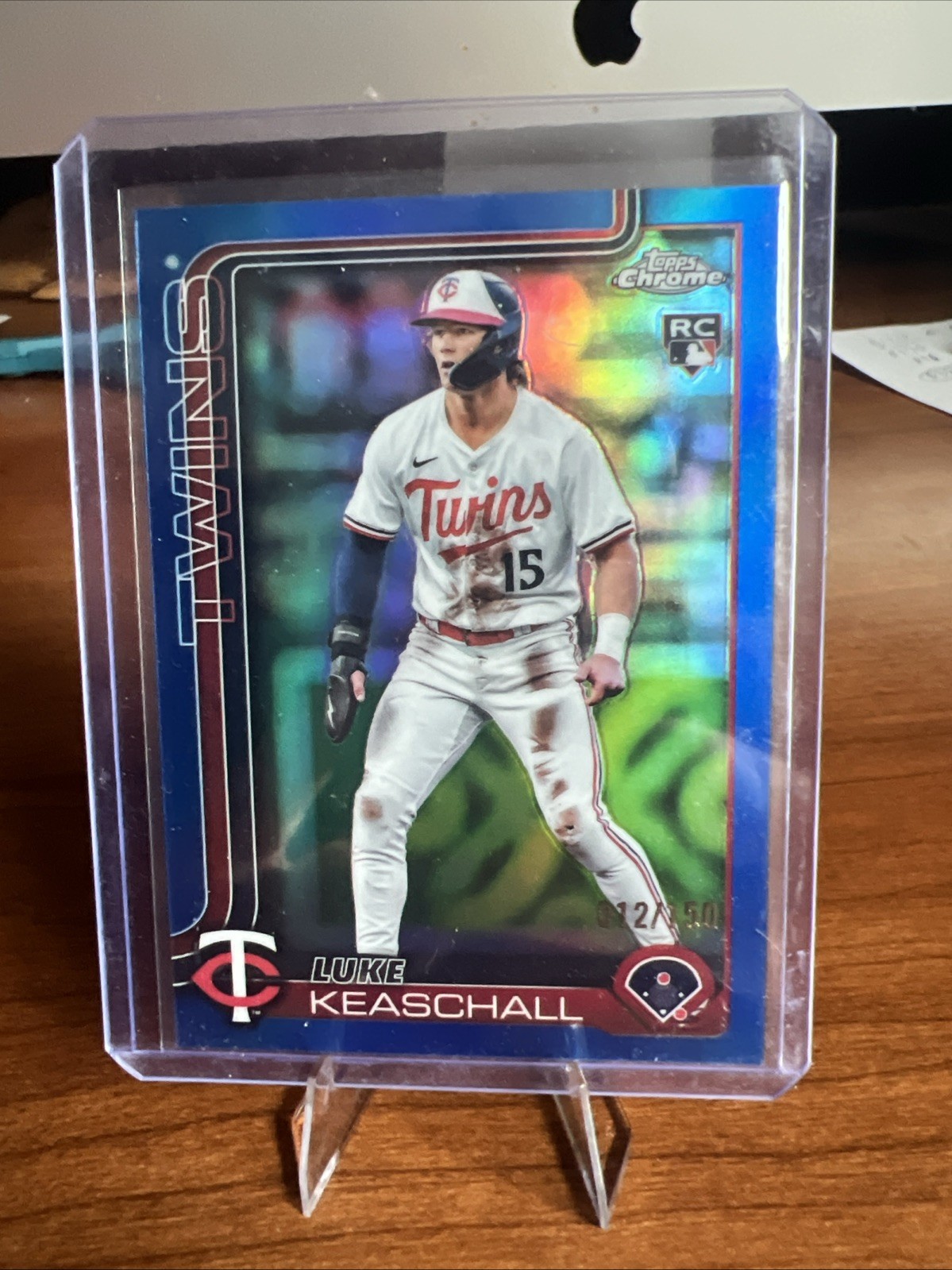 2025 Topps Update Series - Luke Keaschall #US16 Blue Rainbow Foil /150 (RC)