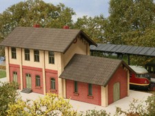 MU N-B00053 - Nebenbahn Bahnhof - Spur N - NEU