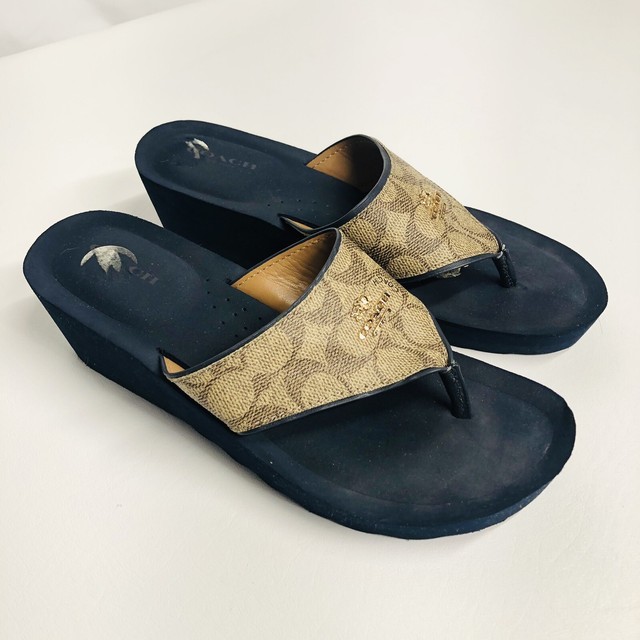 coach janice flip flops