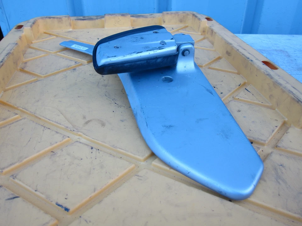 2000 BMW K1200LT OEM TRASEIRO PASSAGEIRO PÉ PEG - Imagem 3 de 4