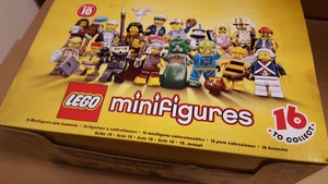 minifigures box