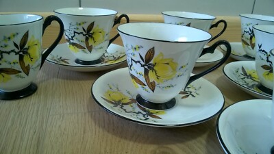 Vintage Camille Windsor gelb/schwarz Blumen Teeservice 14-teilig - feines Bone China