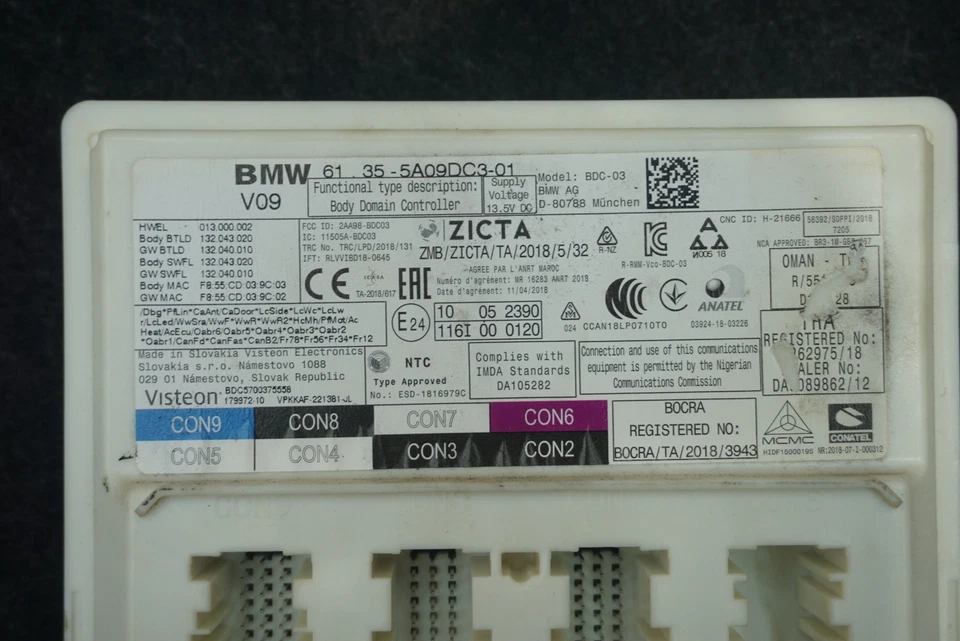 Módulo de control de dominio de carrocería BDC ECU 61355A09DC301 OEM BMW 840i G16 2020 Foto 4 de 4