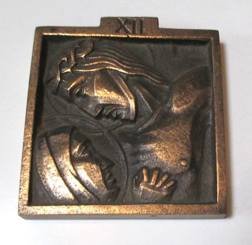 Juego de 14 placas escultóricas de estaciones de la cruz de bronce fundido - Imagen 13 de 16