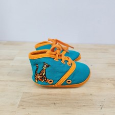Vintage Disney Pooh Tigger Embroidered Baby Shoes Size 6-12 Months