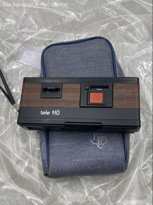 Sears Tele 110 Built-In Flash Compact Pocket Film Camera With Carrying Case