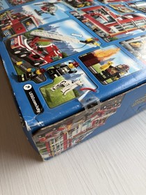 LEGO 60004 City Fire Station 2013 *BRAND NEW IN SEALED BOX *RETIRED