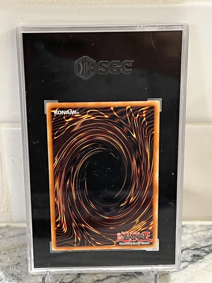 YUGIOH! SGC 9.5 MT+ 2020 Chaos Emperor Dragon EOTE TOCH-EN030 Collector Rare - Image 2 of 3