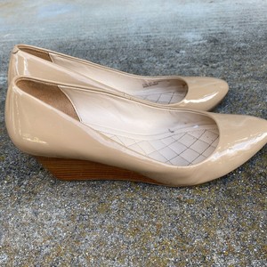 cole haan nude wedge
