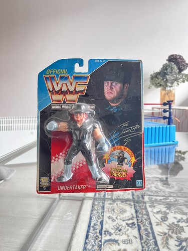 MINT ON CARD THE UNDERTAKER WWF Figure Hasbro MOC ...