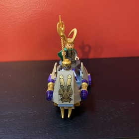 LEGO 6868 Marvel Super superheroes 2012 LOKI CHITAURI THOR CAPTAIN AMERICA ONLY