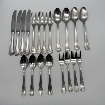20 Piece Disney Winnie The Pooh 18/8 Stainless Steel Flatware / Silverware Set