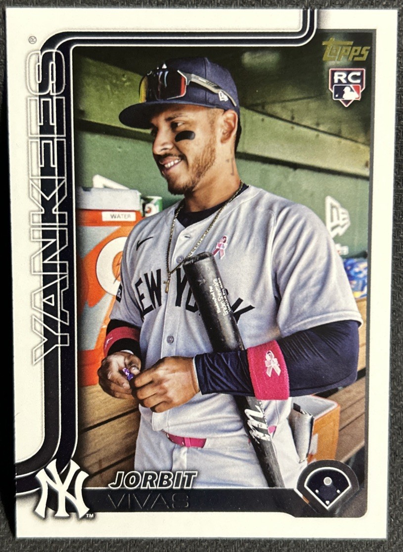 2025 Topps Update Jorbit Vivas Golden Mirror Image Variation SSP Yankees #US258