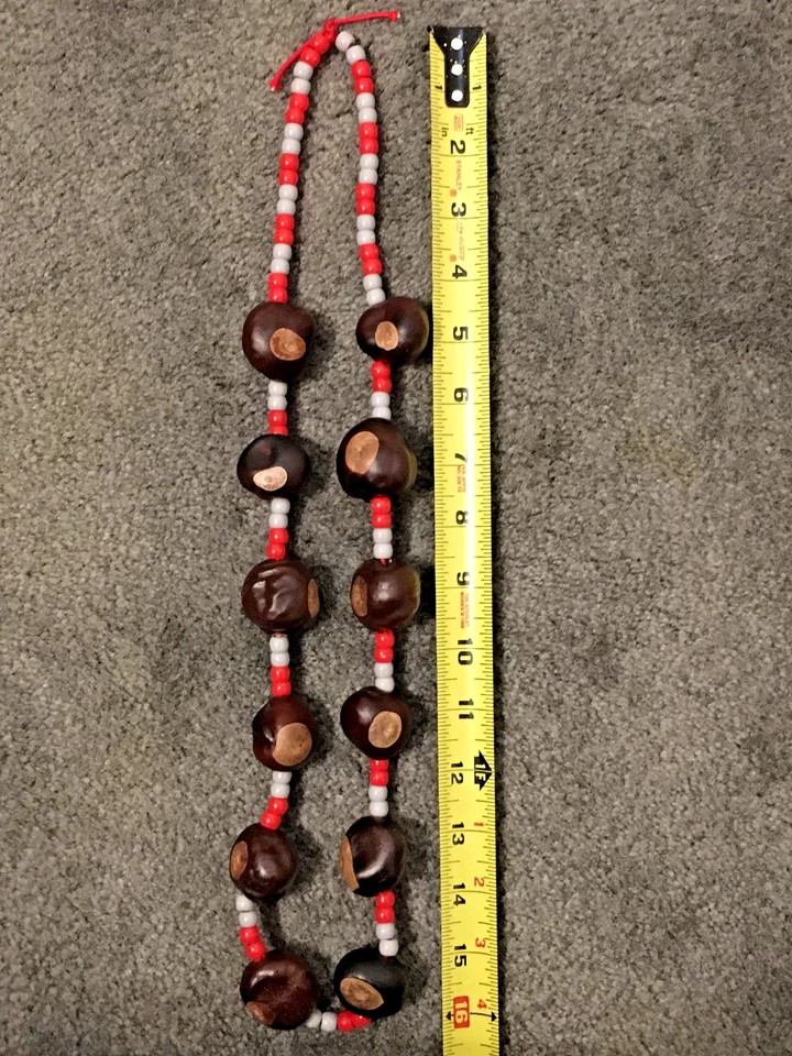 Real Ohio State Buckeyes hecho a mano 16" L. collar cuentas rojas/grises y cordón artesanal rojo Foto 3 de 4