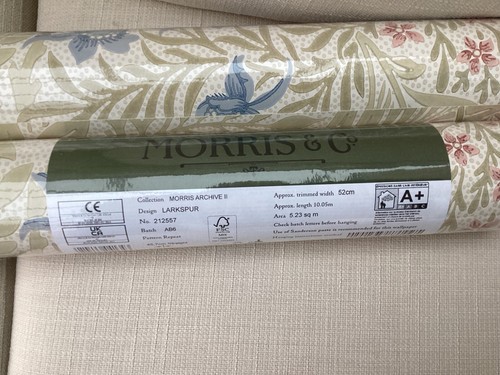 William Morris & Co Larkspur Wallpaper 212557 Colour Manilla/Old Rose - Picture 5 of 6