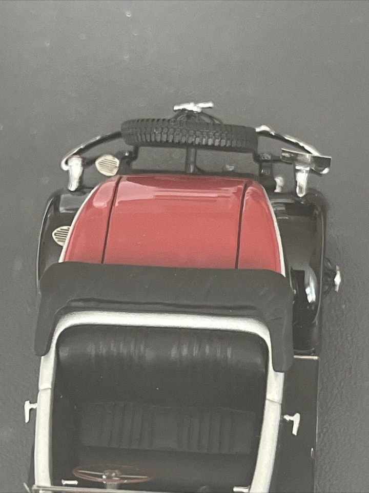 MATRIX MODELS 1/43 RESIN CAR MODEL: 1929 BUGATTI TYPE 40 ROADSTER - Image 4 of 4