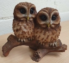 Vivid Arts Tawny Owls on Branch | Resin Home or Garden Decoration | BG-TWNY-D