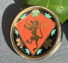 Vintage Brooch Pin Crown  Lion Coat Of Arms Shield Estate Jewelry Pre-Owned