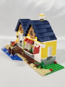 2015 Lego Creator 31035 Beach Hut
