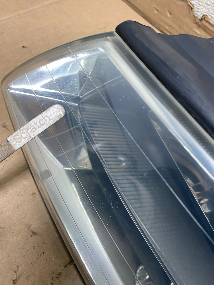 2006 to 2008 Hyundai Sonata Left Driver LH Side Headlight Halogen Oem U8176 DW - Image 4 of 4