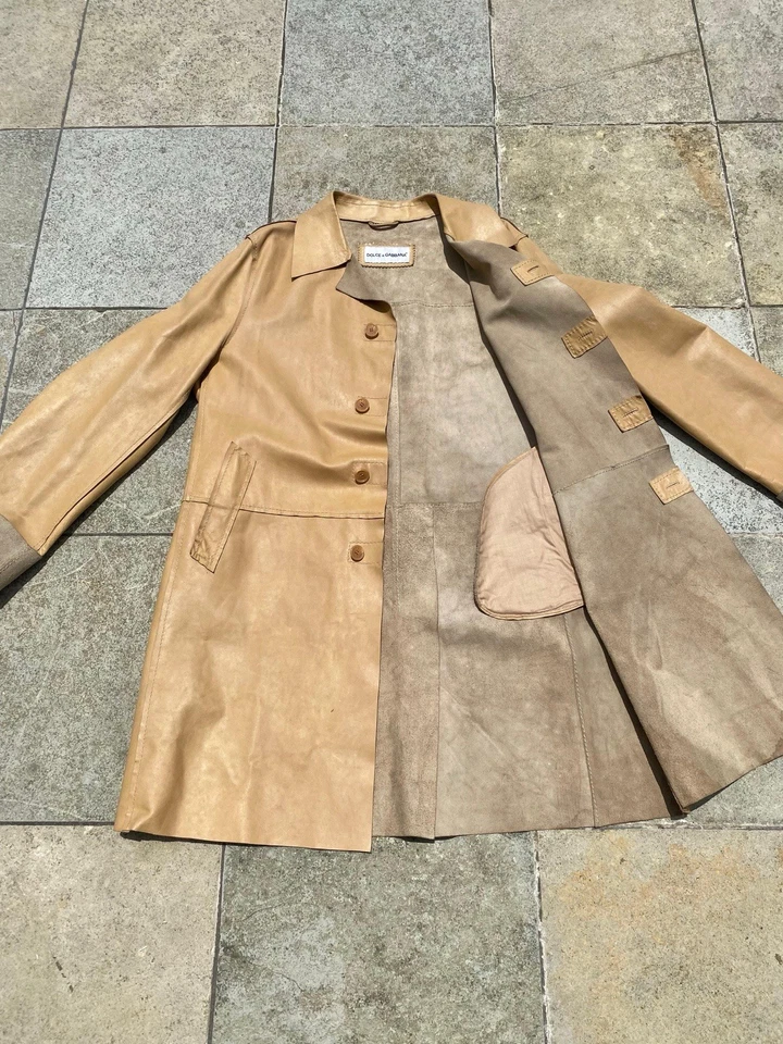 Gabardina de cuero Dolce Gabbana Foto 3 de 4