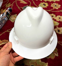 MSA V-Gard White Hard Hat ANSI Class E Ratchet Suspension MPN 475369
