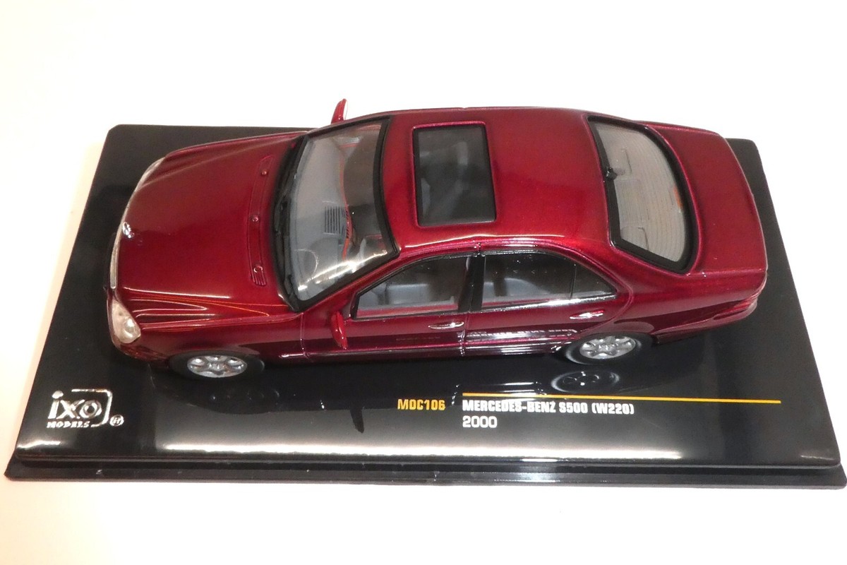 Miniature Mercedes Benz S500 W220 2000 – MOC106 1/43 – IXO