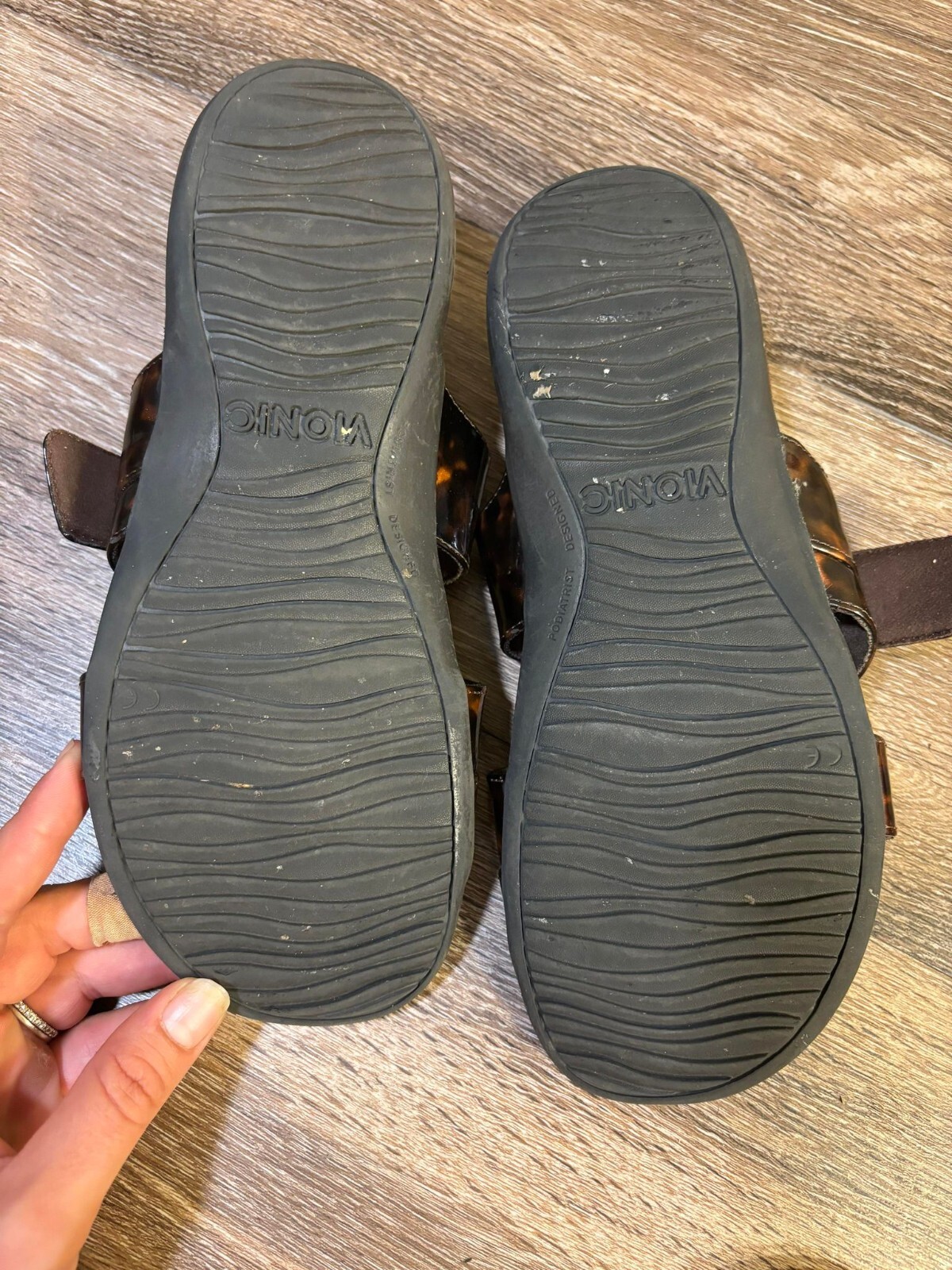 Vionic Skylar Adjustable Tortoise Brown Slip On S… - image 6