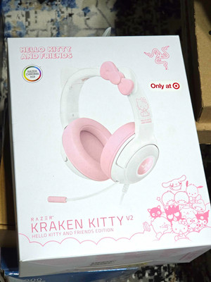 Razer Kraken Kitty V2 Hello Kitty Friends USB RGB Boom Mic Headset Pink/White