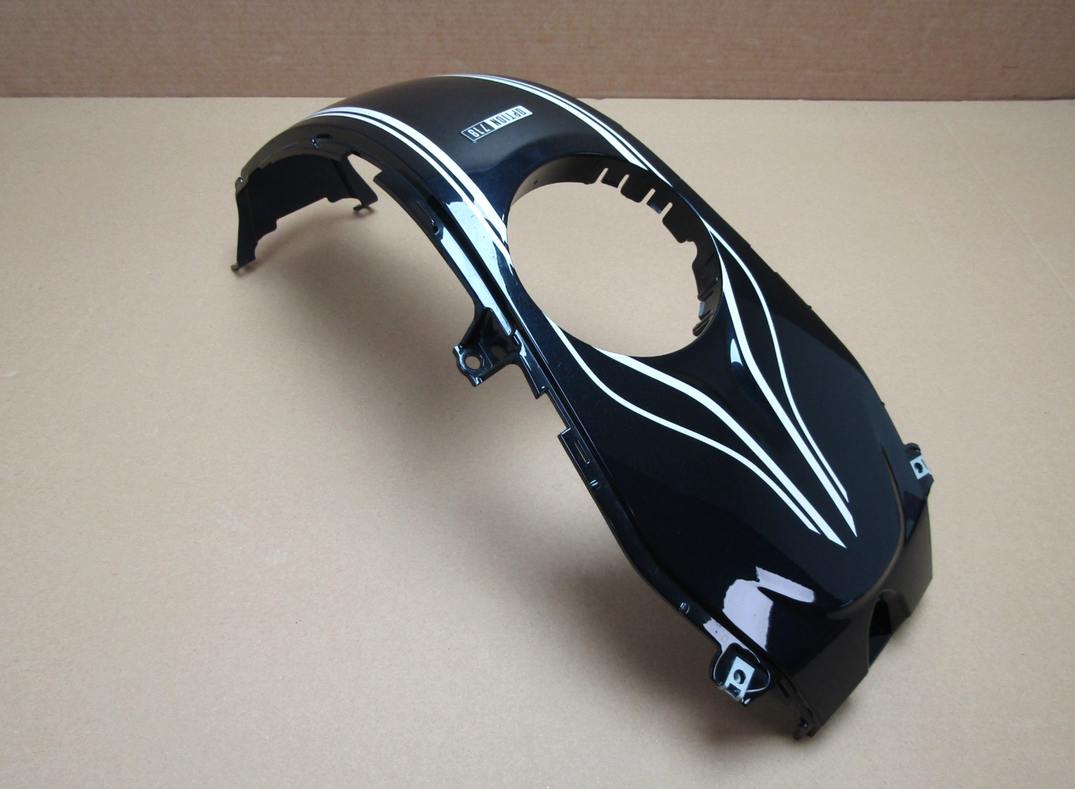 BMW R1250RT 2020 2,512 miles centre tank fairing panel Option 719 (7552)