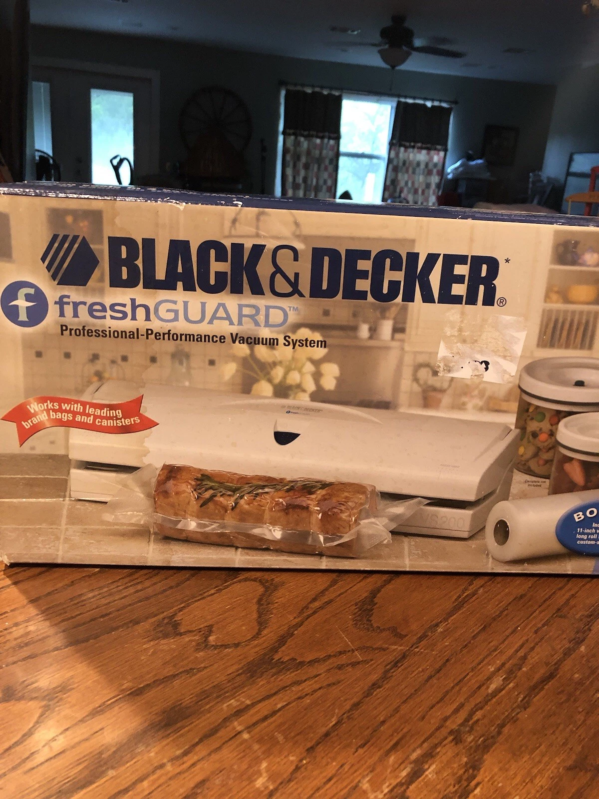 Black & Decker Fresh Guard Vacuum Bag Sealer