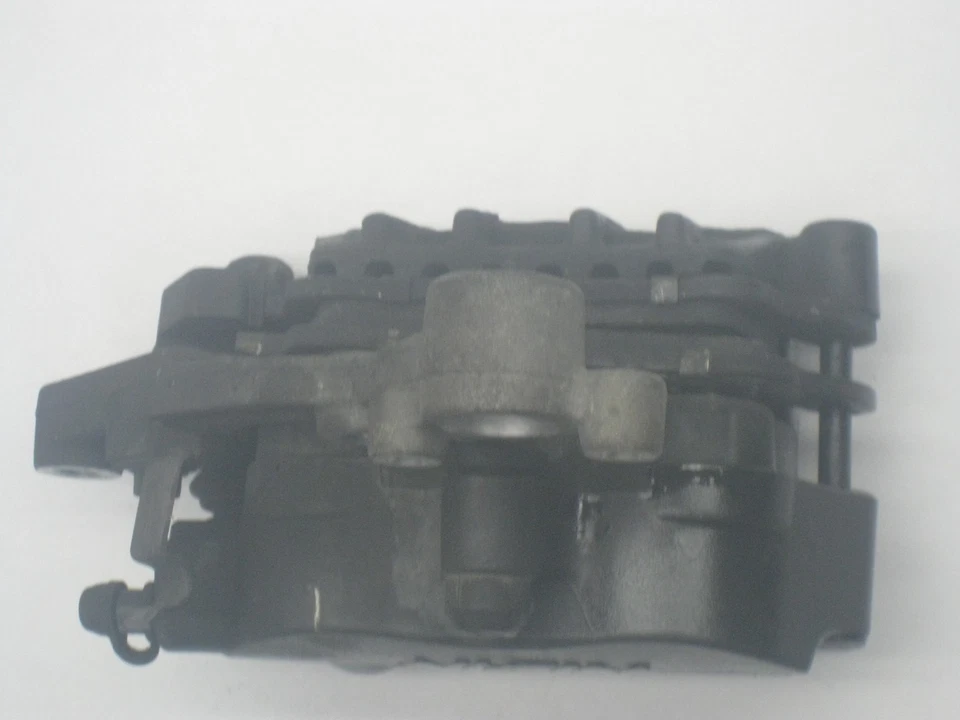 Honda ST1300 ST 1300 A 2007 pinza de freno delantera derecha y soporte Foto 2 de 4