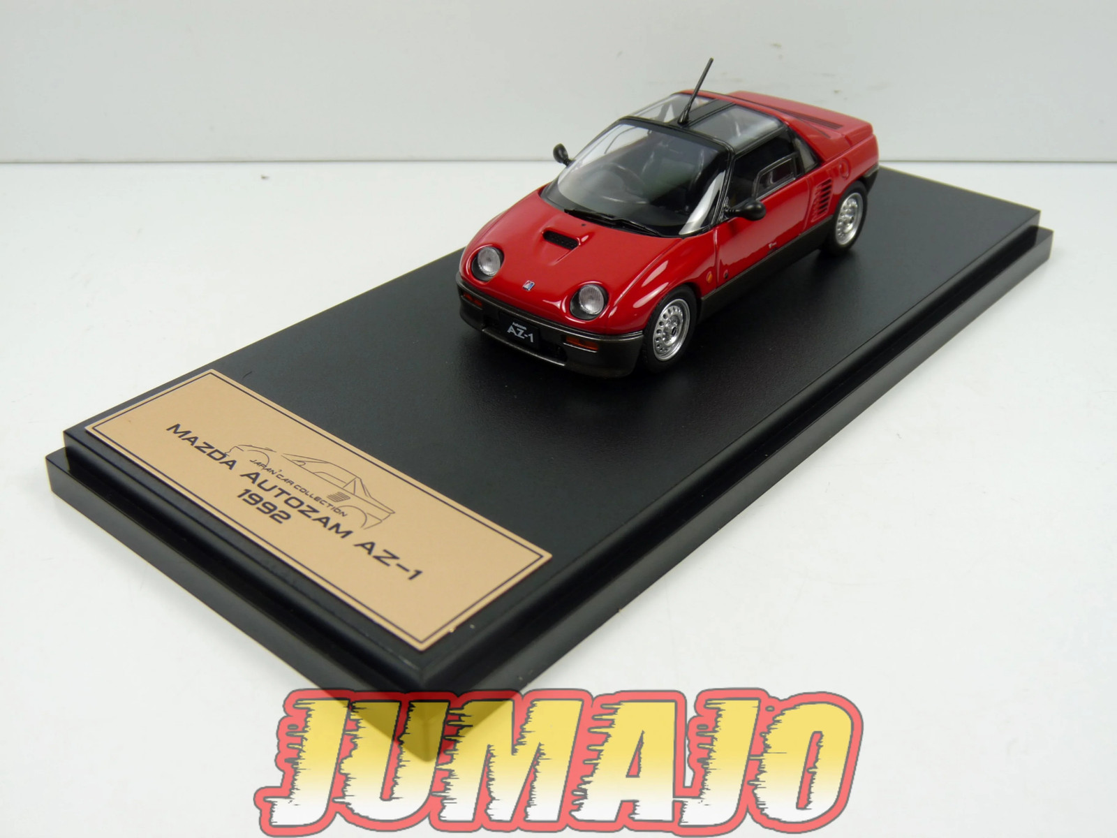 Trouvez la rare Mazda Autozam AZ-1 1992 Hachette Japon 1/43 pour compléter votre vitrine JDM