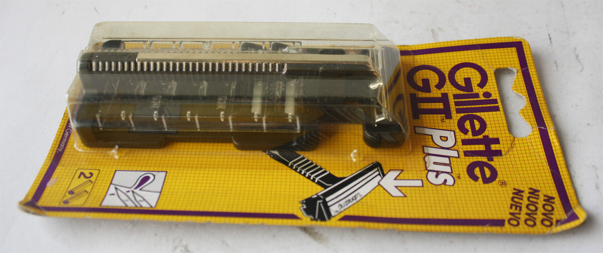 RARE VINTAGE 80'S GILLETTE GII PLUS LUBRASTRIP MADE IN W. GERMANY