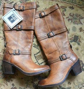 frye carmen 3 strap boot