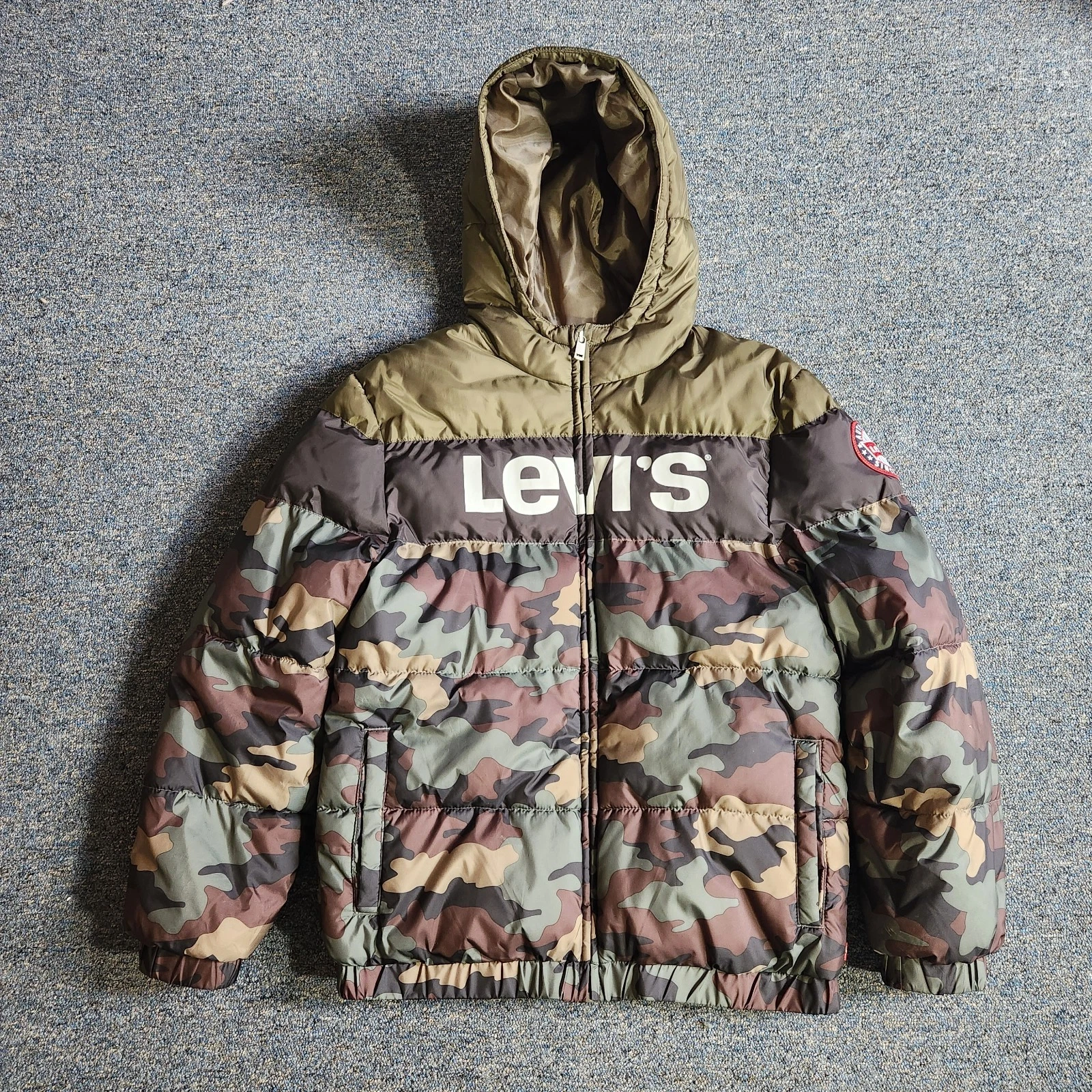Levi's Boys Camouflage Puffer Jacket XL (158-170 cm, 13-15 yrs) Hooded Zip $59