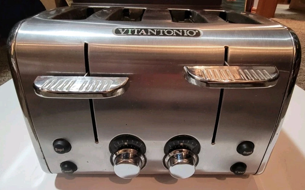 VITANTONIO 4 Slice Toaster Stainless Steel Model VTT4 Kitchen Appliance Read