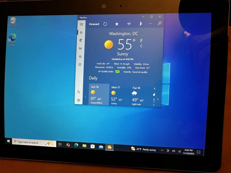 Microsoft Surface Go (10", Intel Pentium 4415Y, 4GB, 128GB, 1824, Windows 10) Foto 3 de 4