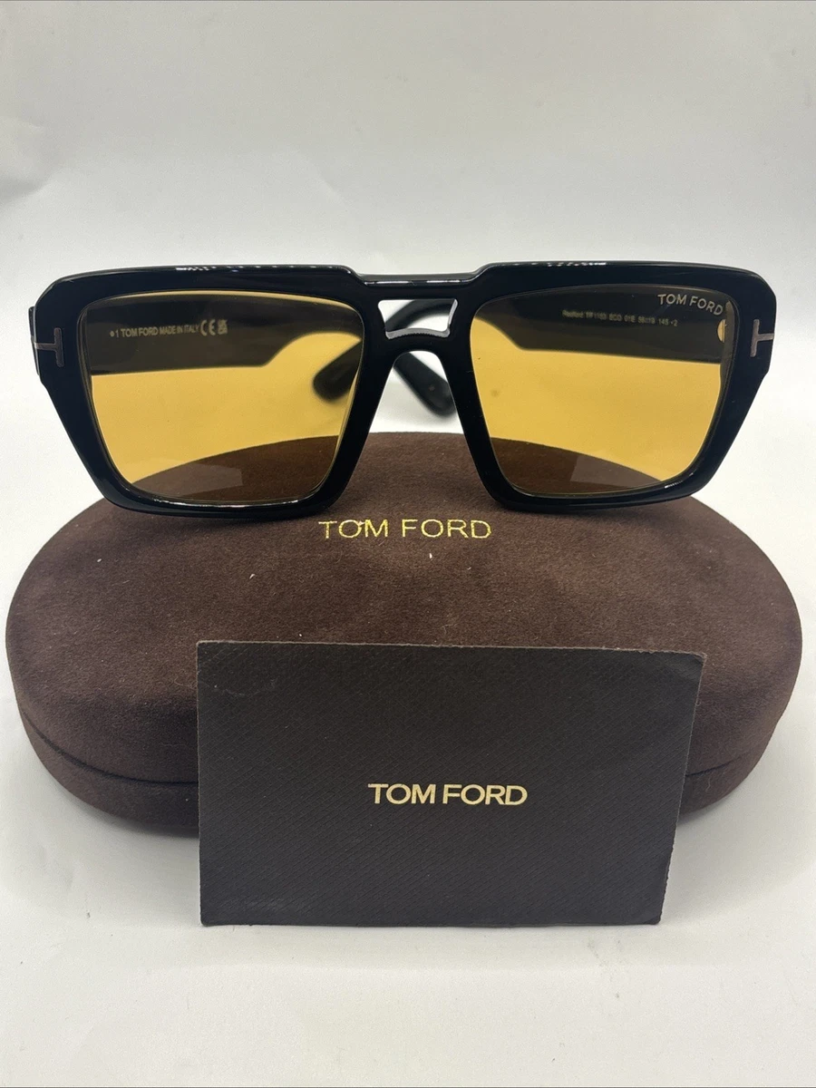 Tom Ford Brown Plastic Frame Sunglasses for Women for sale  display picture 3