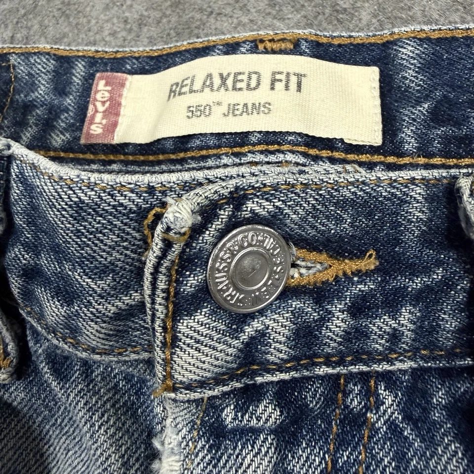 Levis 550 Relaxed Fit VTG Jean Men's Size 32x29 (Actual Fits 31x27) Blue US Made - Image 4 of 4