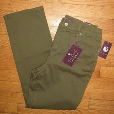 NWT Gloria Vanderbilt Amanda GV Tribute Essential Stretch Tapered Leg Jeans