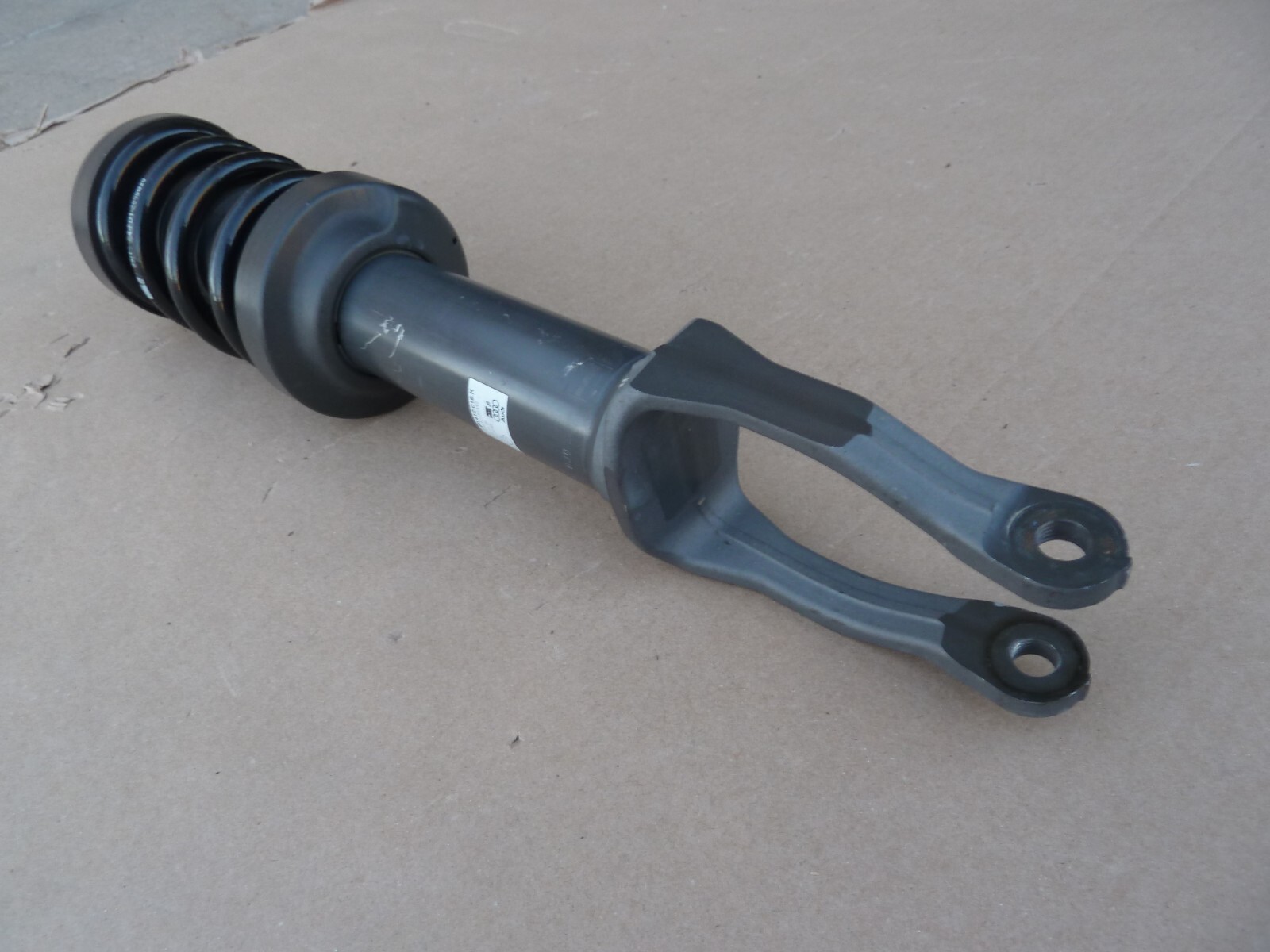 2017-23 Audi R8 FRONT SHOCK ABSORBER STRUT & COIL SPRING OEM