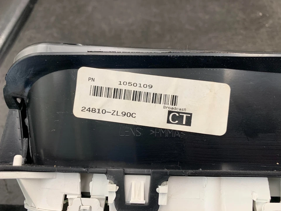 * Cuadro de instrumentos velocímetro Nissan Pathfinder 2010 4,0 L 6 cilindros 114.393 millas Foto 3 de 3