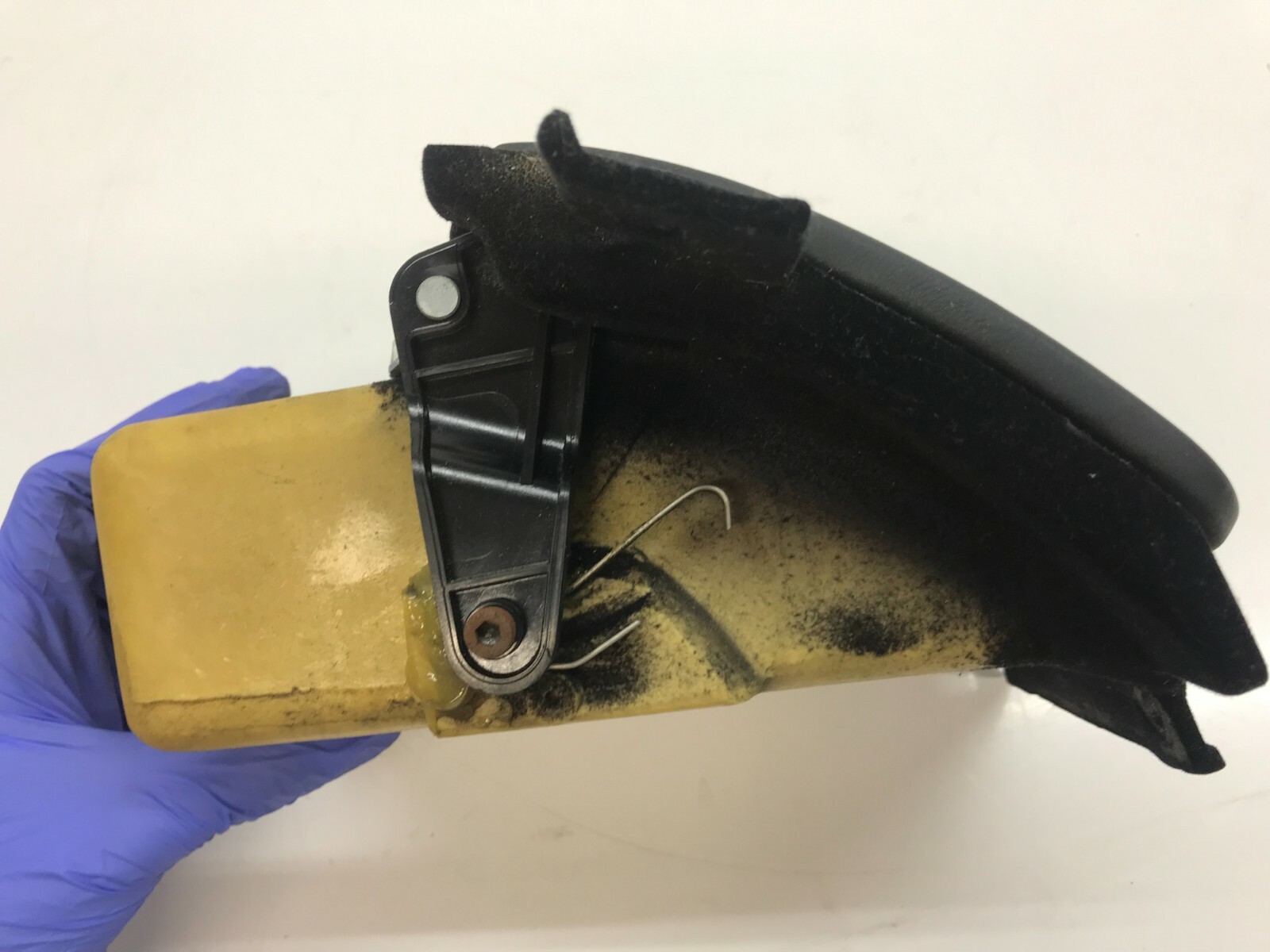 LAMBORGHINI GALLARDO DRIVER SIDE LOWER LEFT LH GLOVE BOX OEM 401857121 401857923
