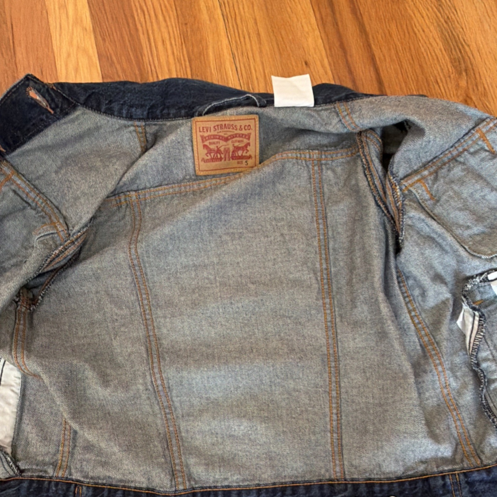 Levi's Blue Collared Button Jean Jacket Pockets S… - image 10