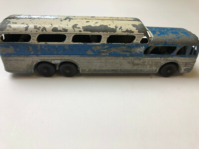metal greyhound bus toy