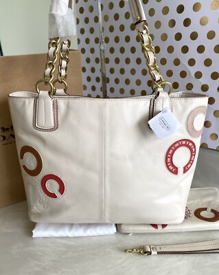 【美品/希少】COACH マディソン ウィップスティッチ ホーボー オフホワイト NWT COACH MADISON WHIPSTITCH PARCHMENT TOTE BAG & WRISTLET 22279