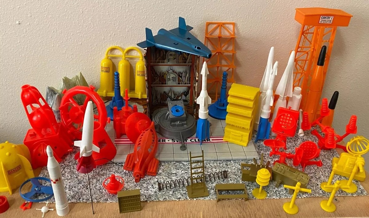 MARX Moon Base Operation Vintage Space Lot Rockets Astronauts