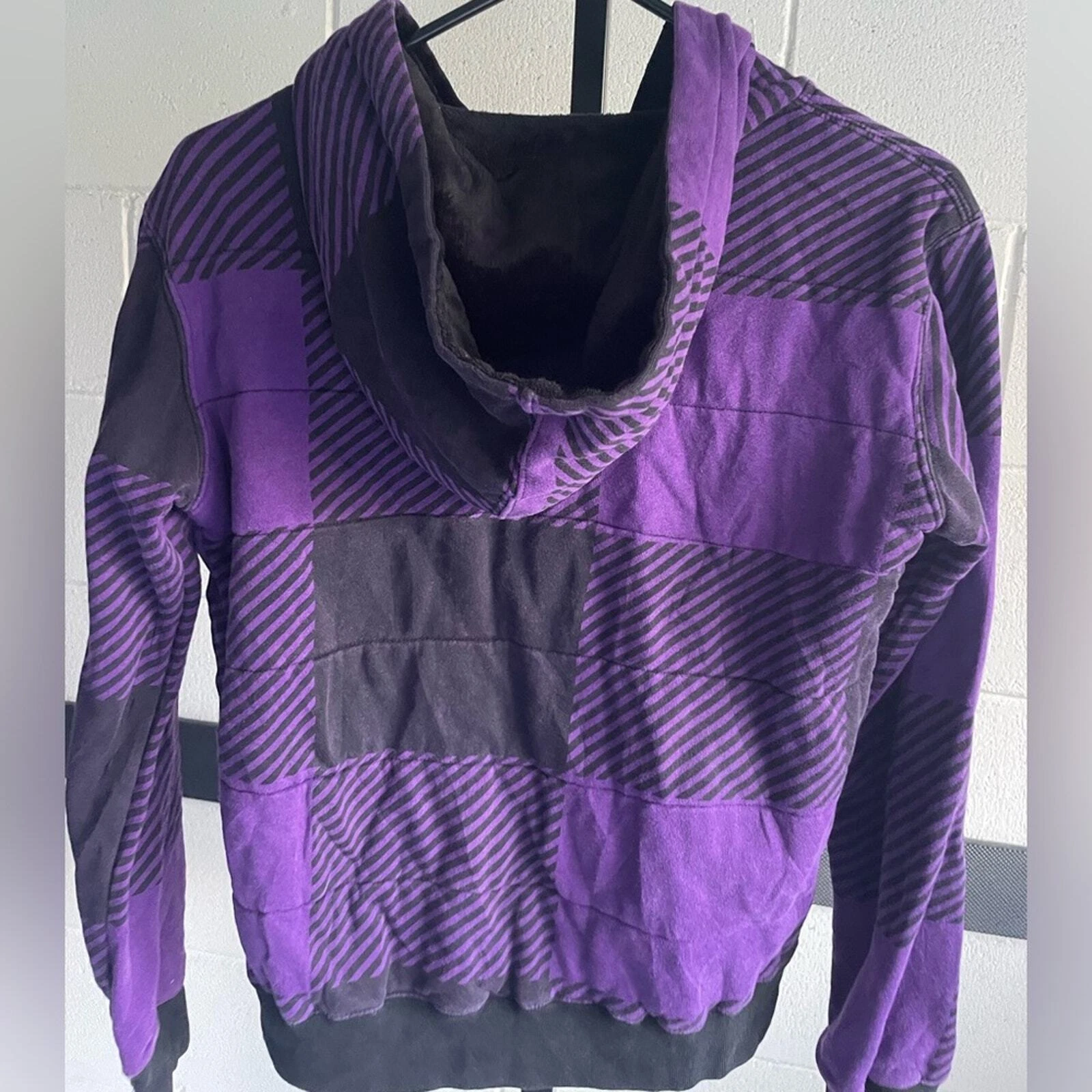 VETEMENTS Felpa con cappuccio attiva cerniera intera